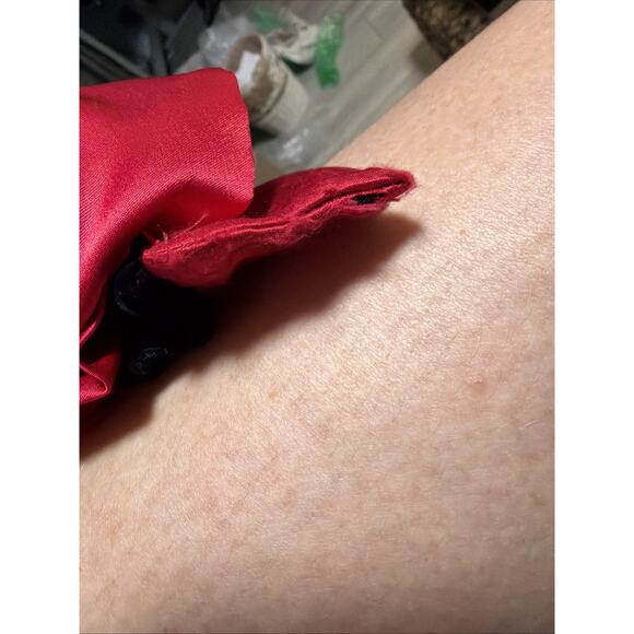 Victoria's Secret Red Silk Satin Black Velvet Long Robe Velour Sash Shawl Y2K S - Picture 9 of 9